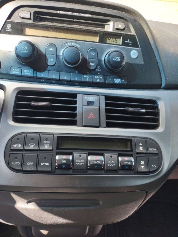 2010 Honda Odyssey Image 8