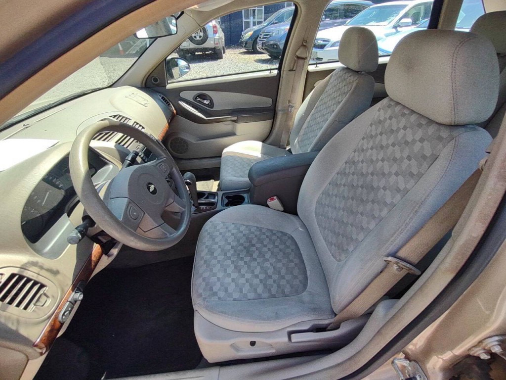 2005 Chevrolet Malibu Image 8