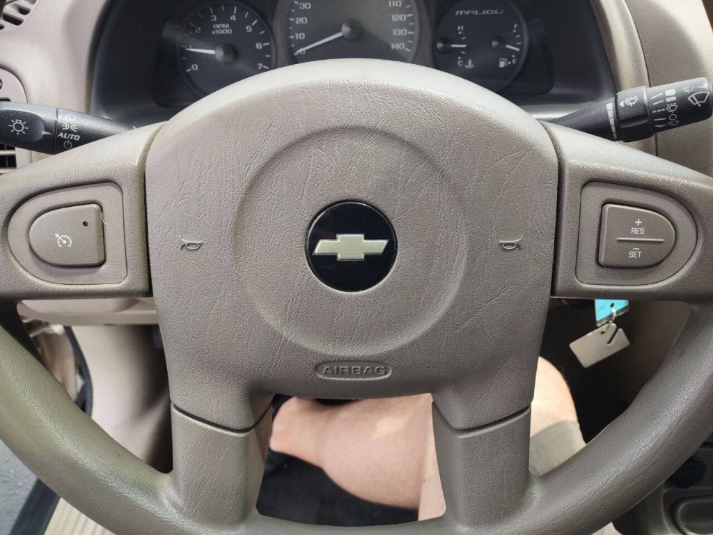 2005 Chevrolet Malibu Image 16