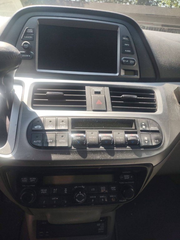 2010 Honda Odyssey Image 12