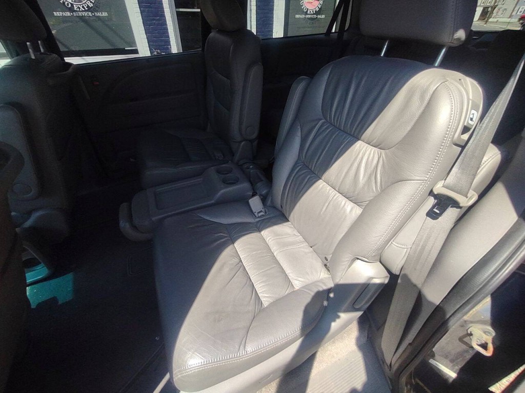 2010 Honda Odyssey Image 15