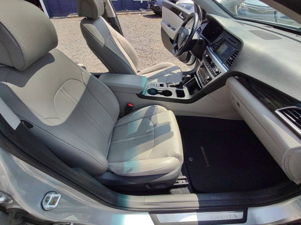 2017 Hyundai Sonata Image 26