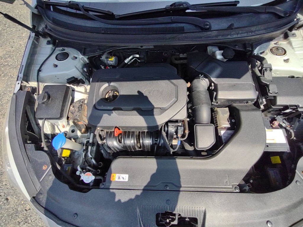 2017 Hyundai Sonata Image 32