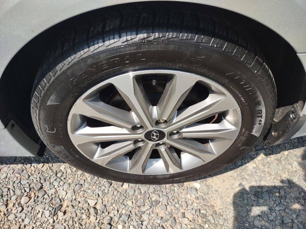 2017 Hyundai Sonata Image 34