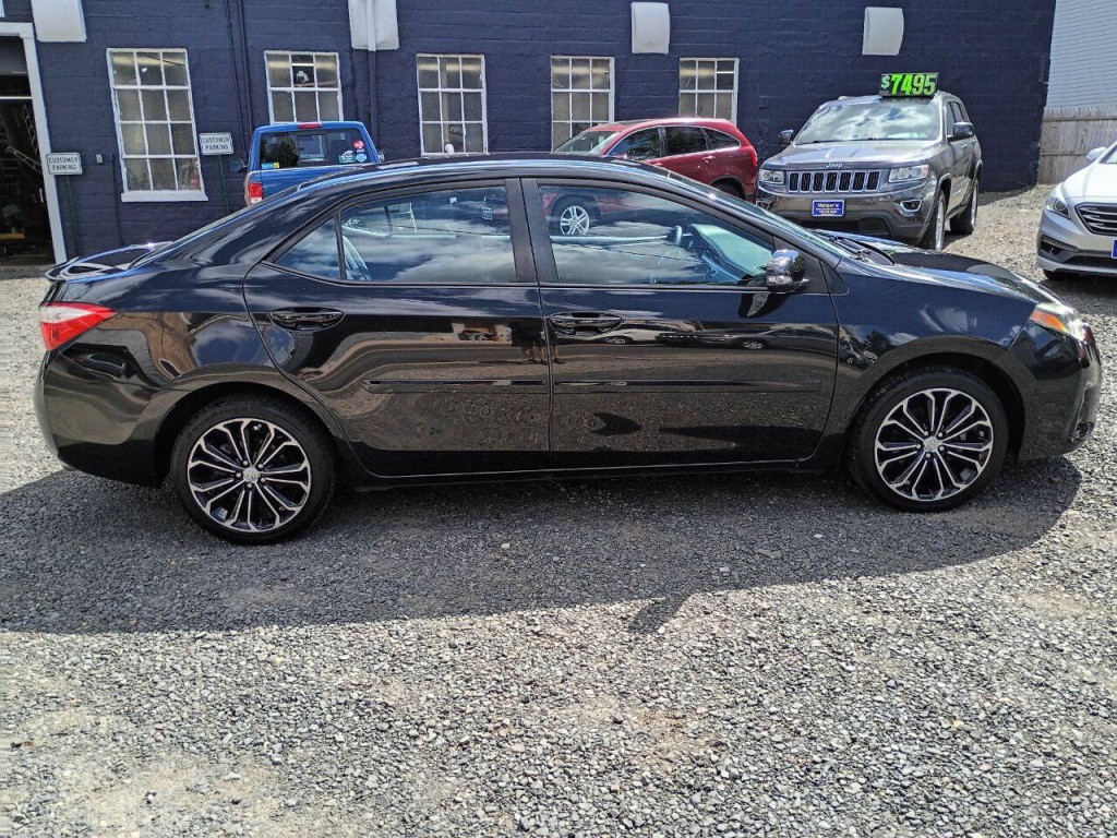 2015 Toyota Corolla Image 5