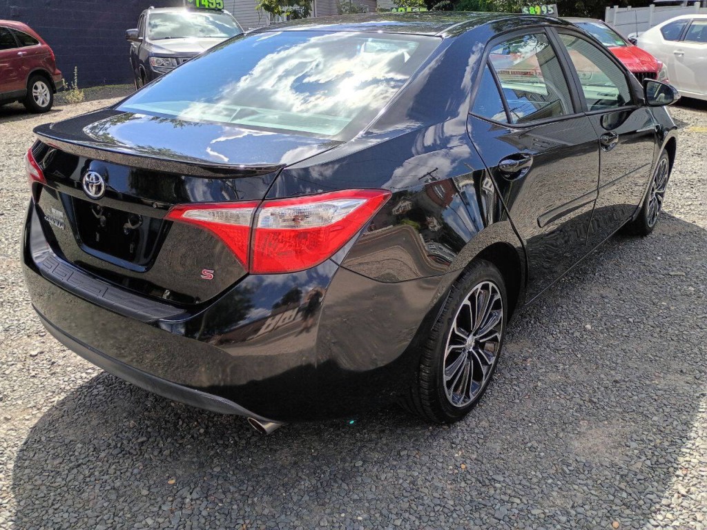 2015 Toyota Corolla Image 6
