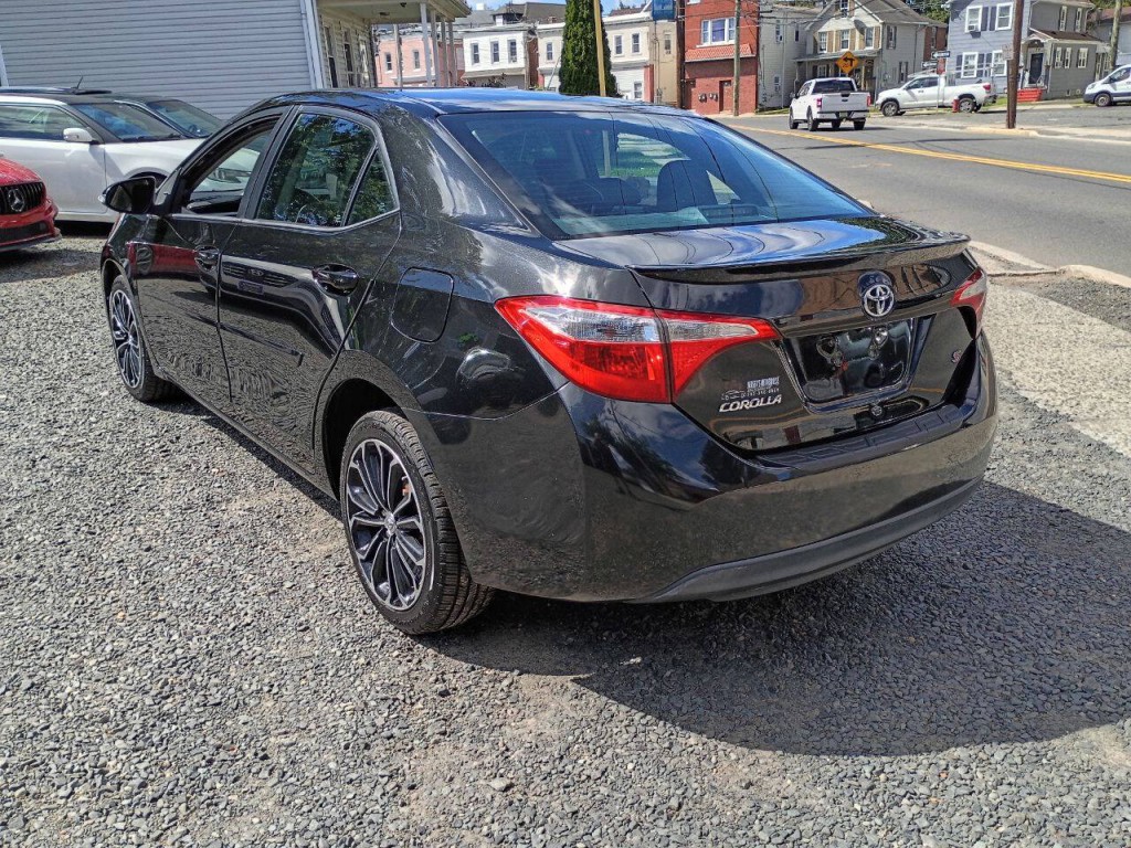 2015 Toyota Corolla Image 7