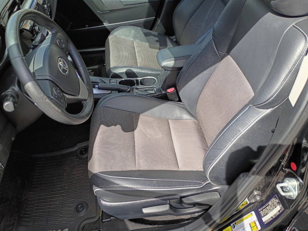 2015 Toyota Corolla Image 10