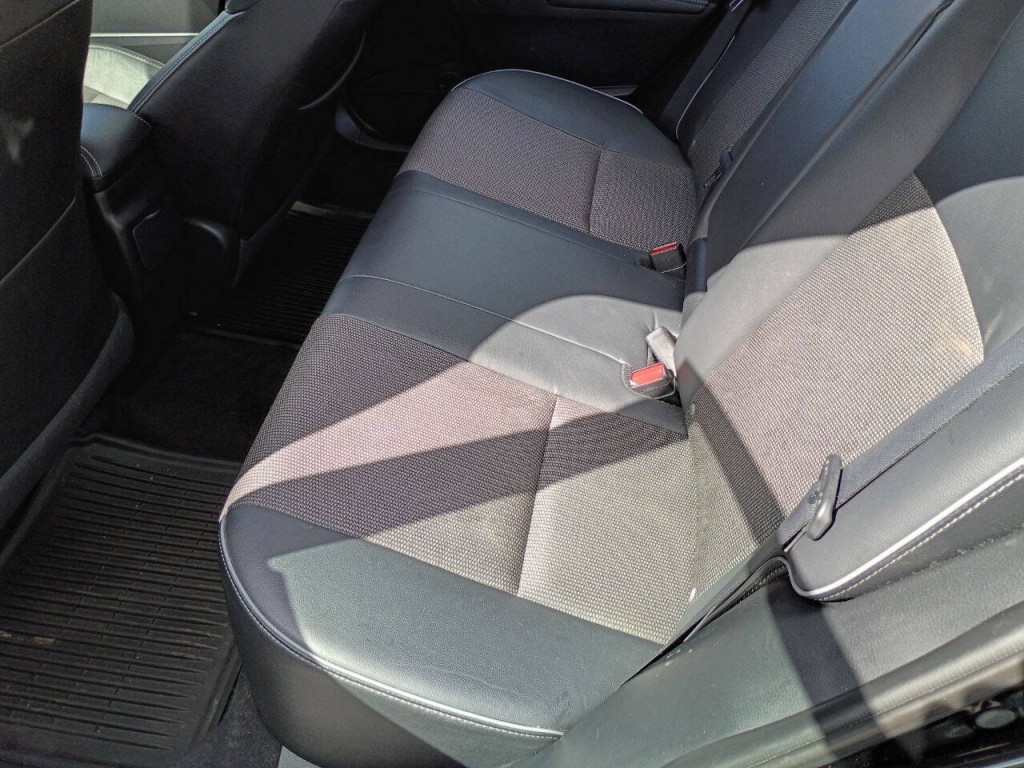 2015 Toyota Corolla Image 17