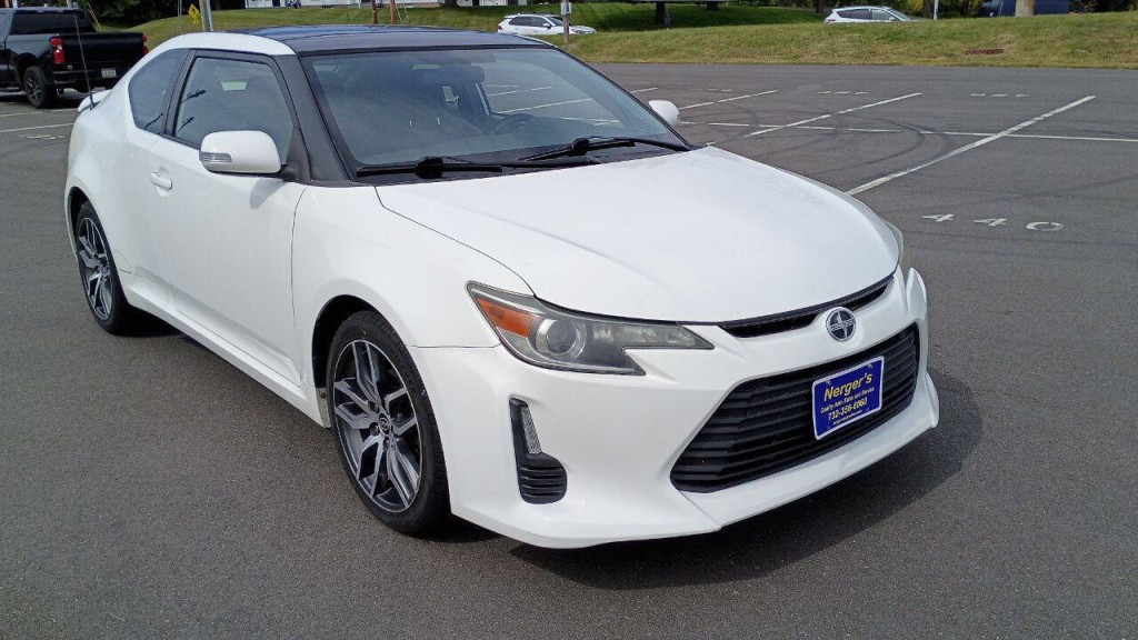 2014 Scion tC Image 4