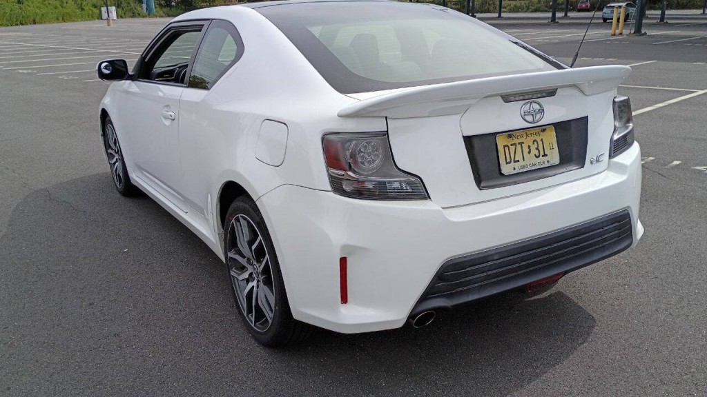 2014 Scion tC Image 7