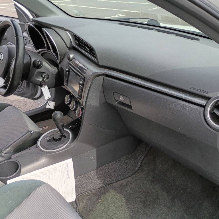 2014 Scion tC Image 20