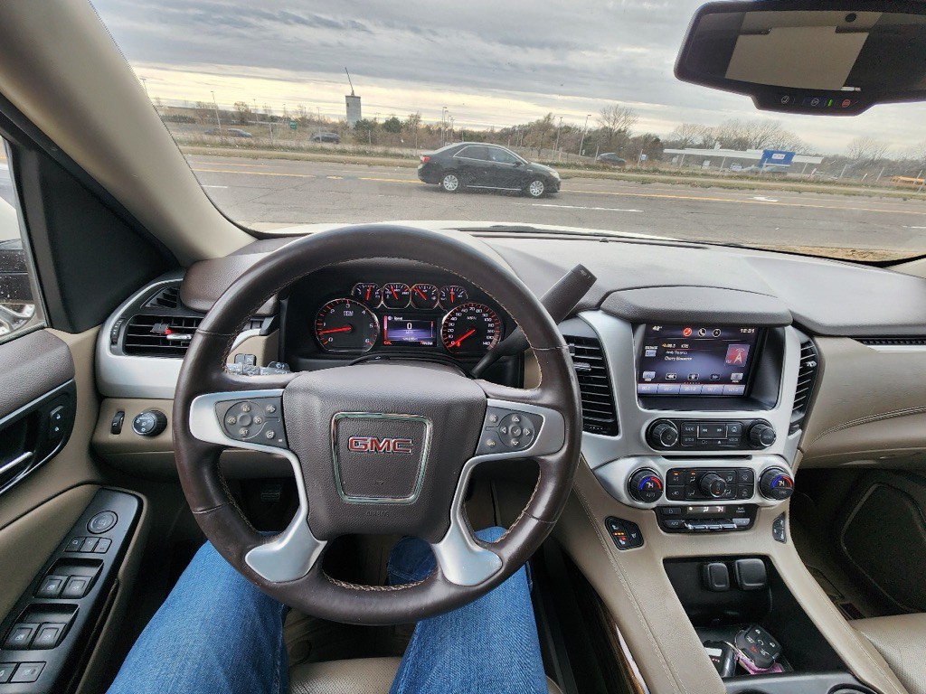 2015 GMC Yukon Image 15