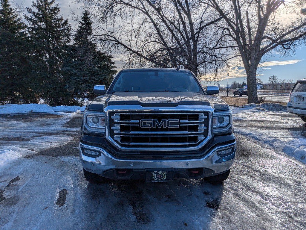 2017 GMC Sierra Image 8