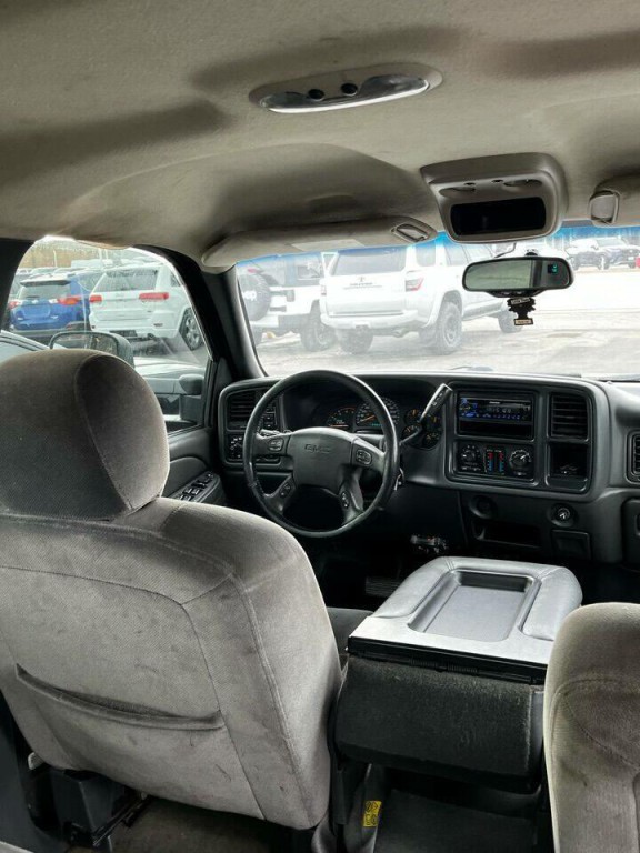 2005 GMC Sierra 2500 Image 11