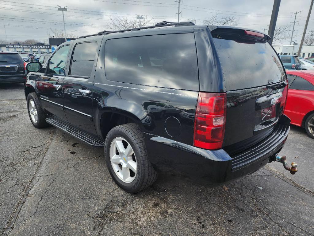 2009 Chevrolet Suburban Image 4