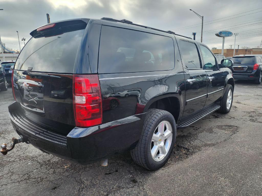 2009 Chevrolet Suburban Image 6