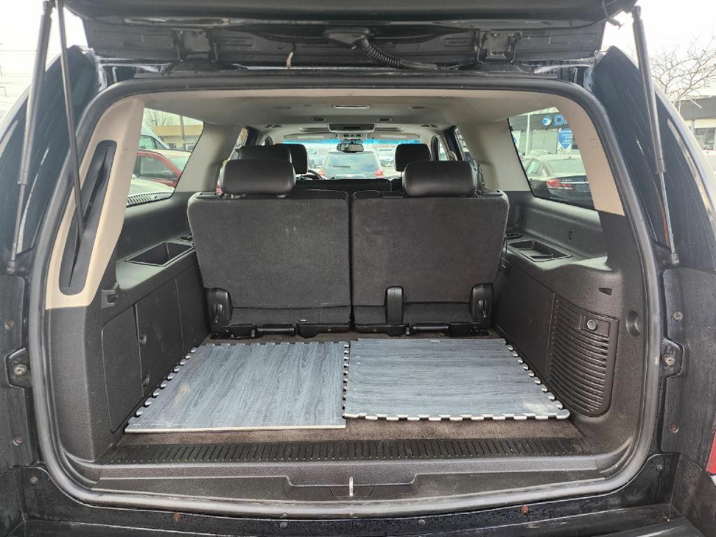 2009 Chevrolet Suburban Image 7
