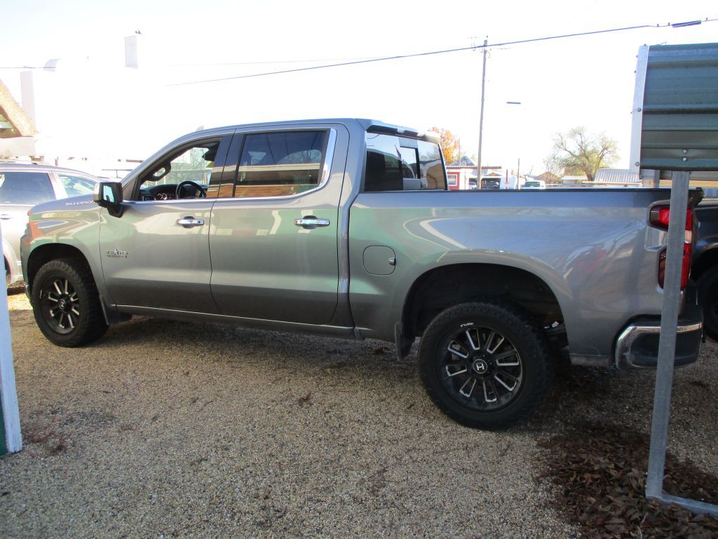 2019 Chevrolet Silverado 1500 Image 2