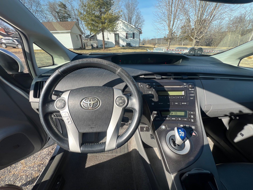 2010 Toyota Prius Image 10