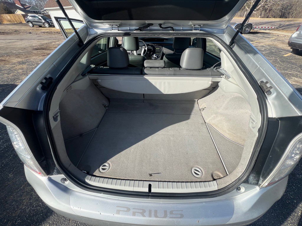 2010 Toyota Prius Image 12