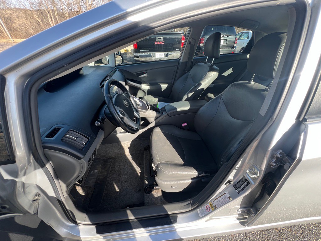2010 Toyota Prius Image 15
