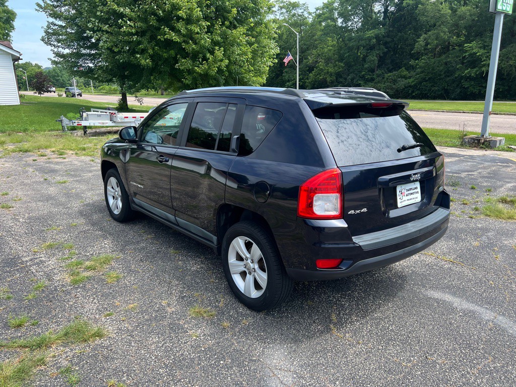 2011 Jeep Compass Image 3