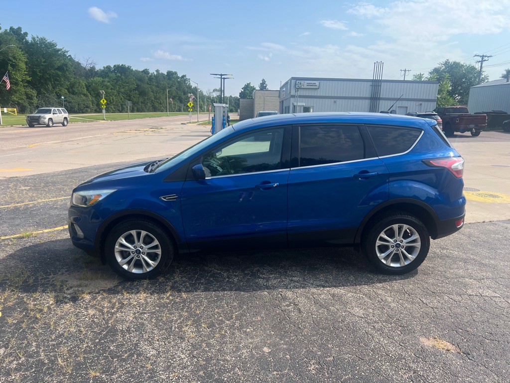 2017 Ford Escape Image 2