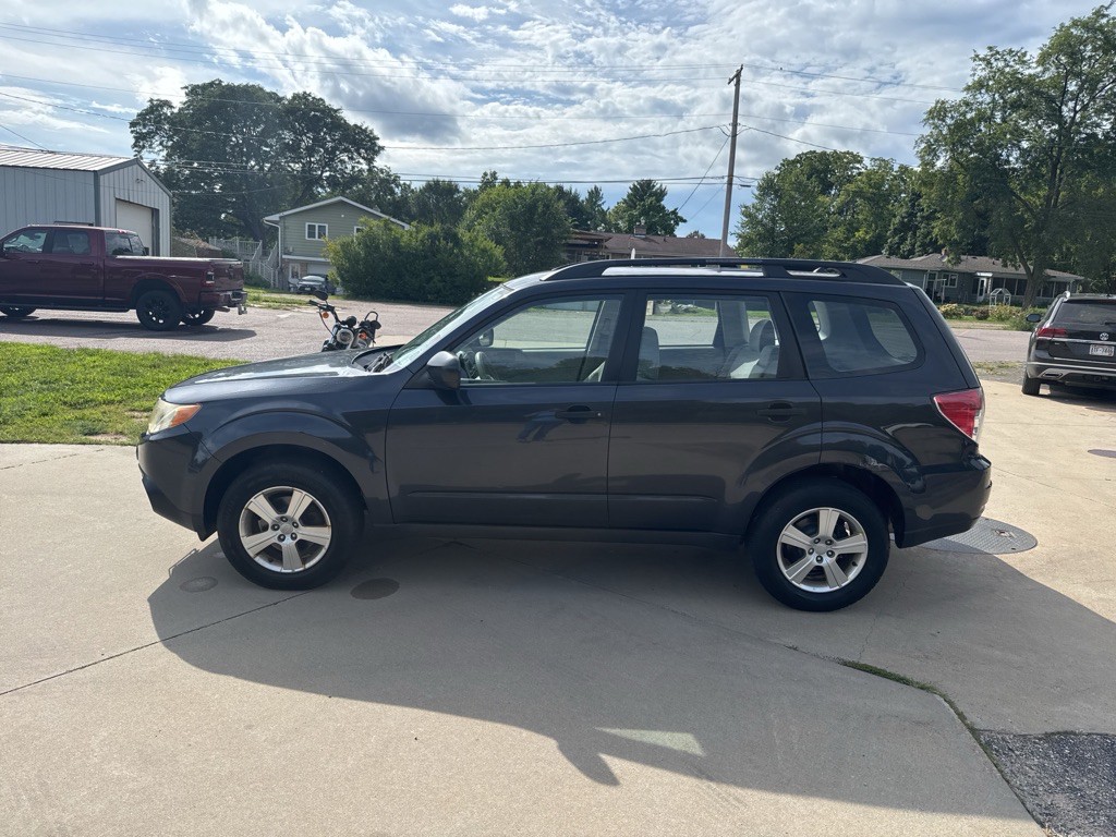 2012 Subaru Forester Image 2