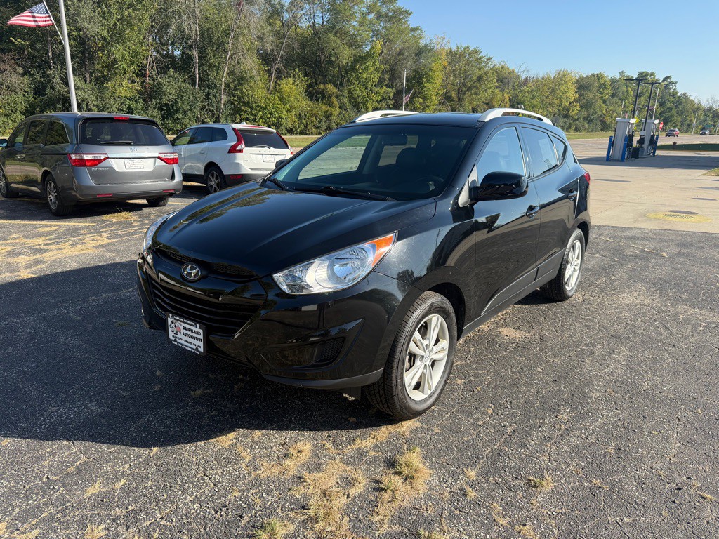 2010 Hyundai Tucson Image 1