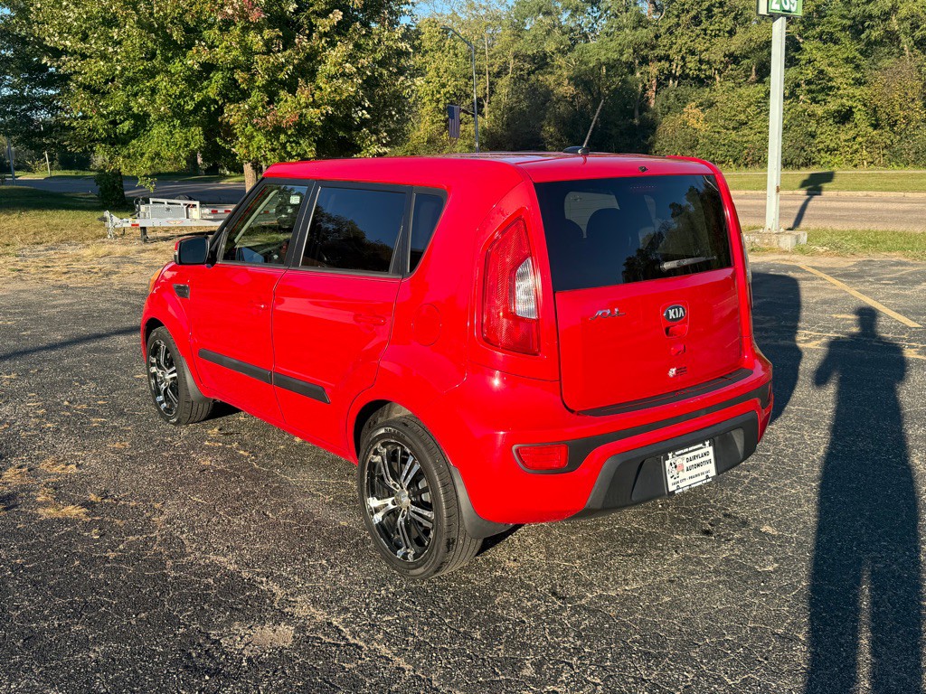 2013 Kia Soul Image 2
