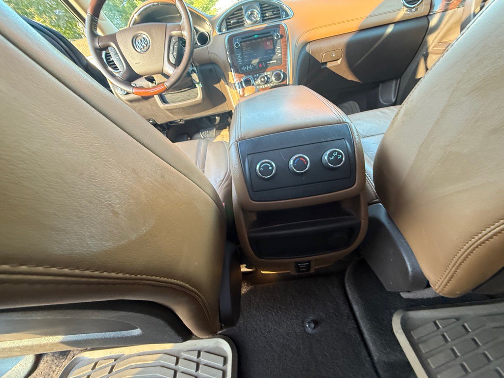 2014 Buick Enclave Image 16