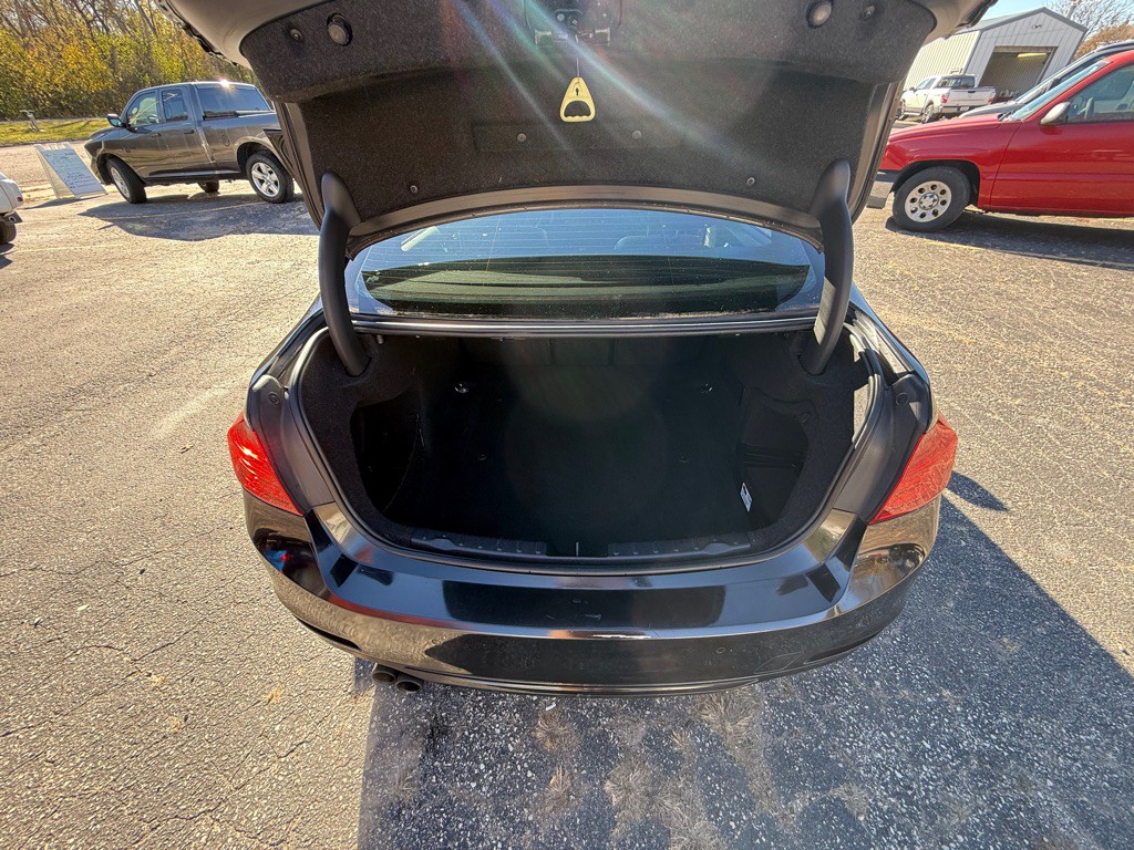 2013 BMW 3 Series Image 18