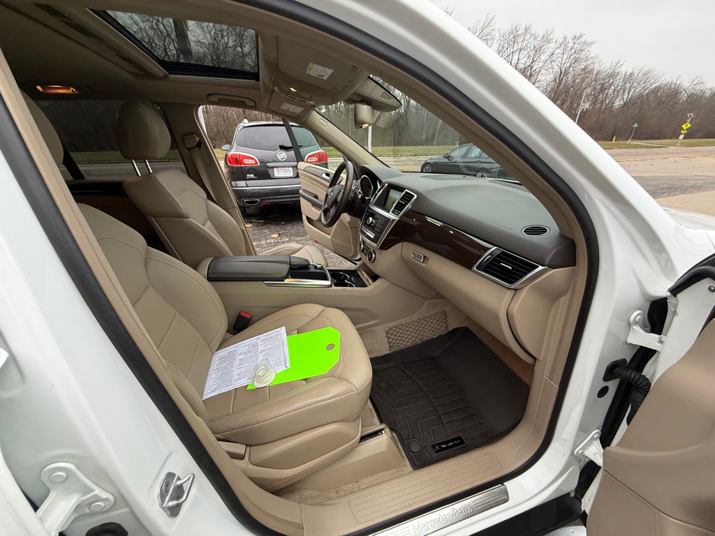 2015 Mercedes-Benz M-Class Image 16