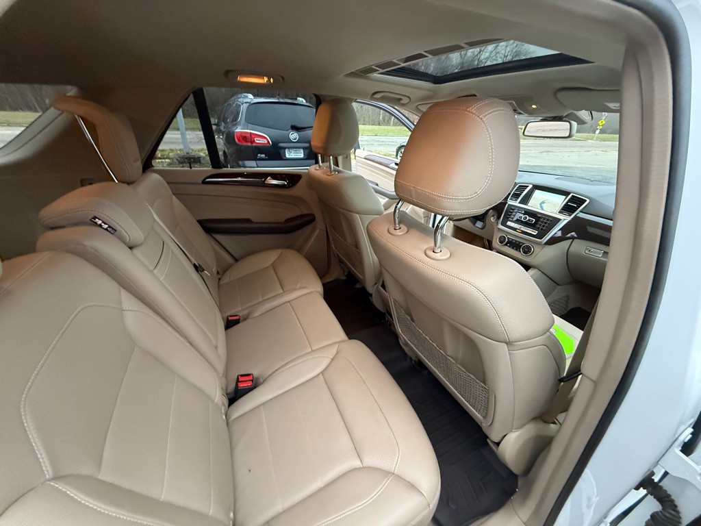 2015 Mercedes-Benz M-Class Image 17