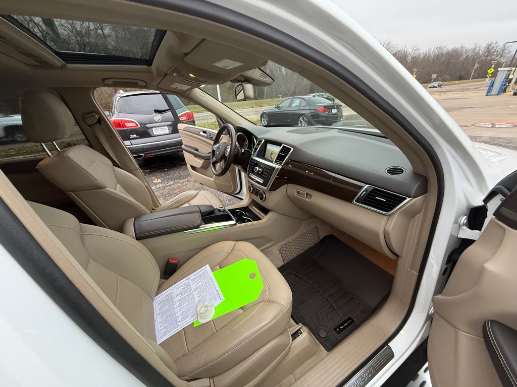 2015 Mercedes-Benz M-Class Image 18