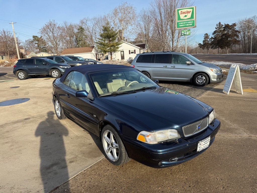 2001 Volvo C70 Image 5