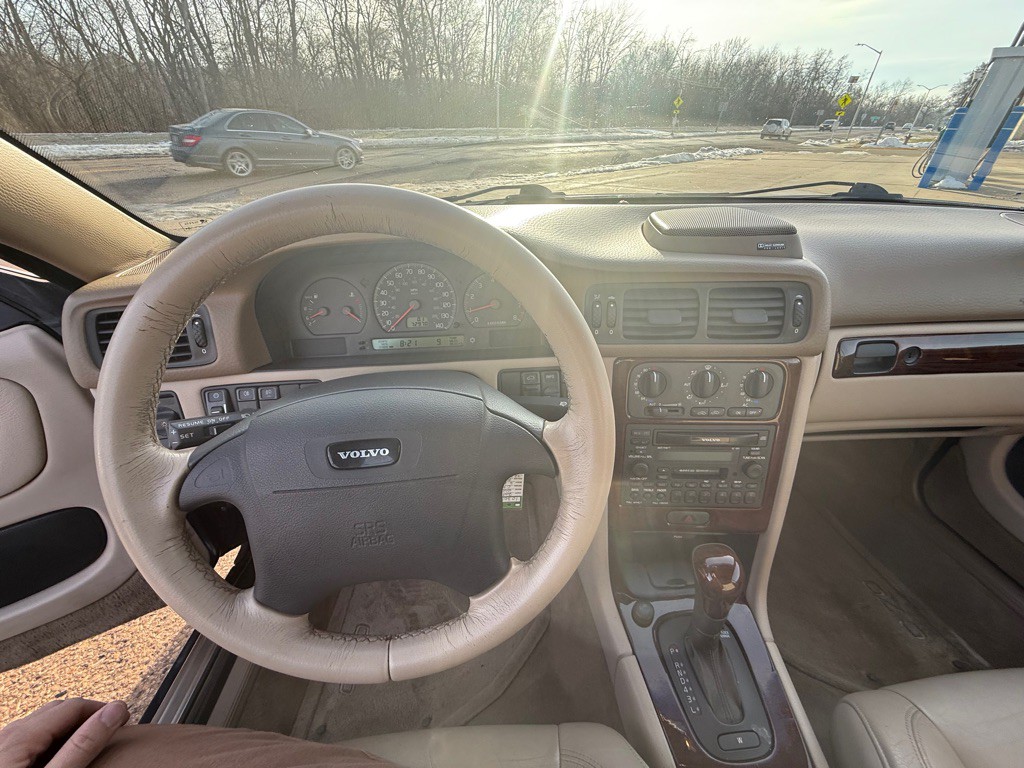 2001 Volvo C70 Image 14