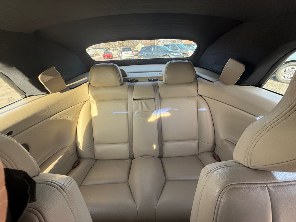 2001 Volvo C70 Image 15