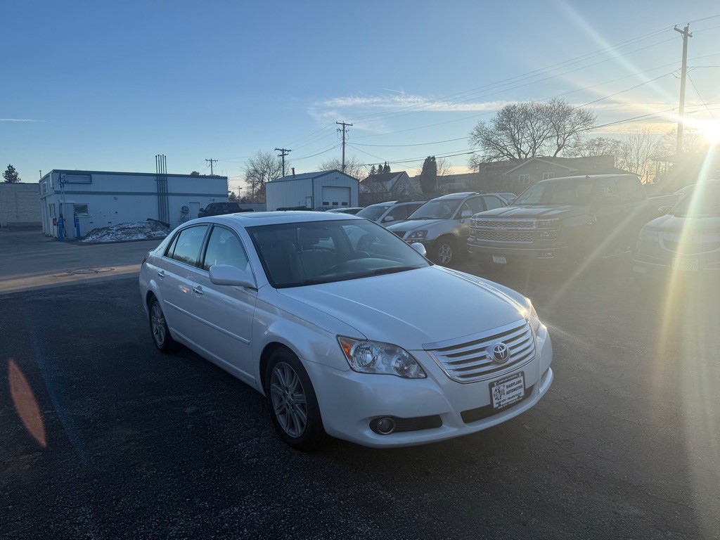 2009 Toyota Avalon Image 1