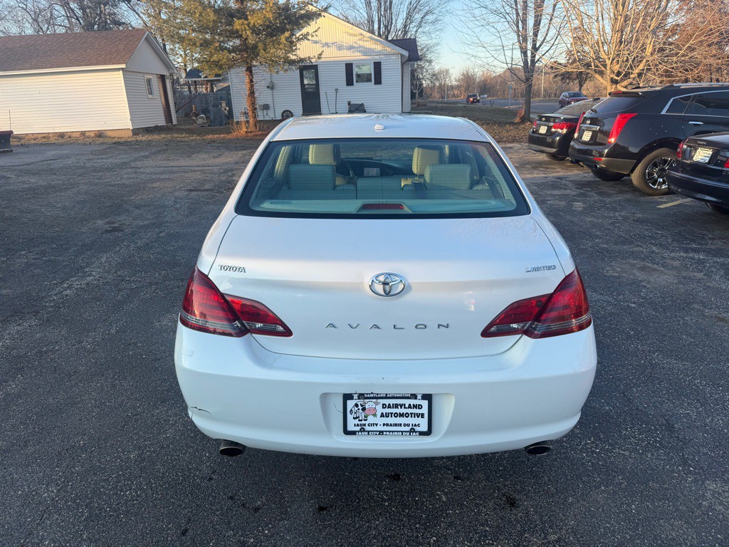 2009 Toyota Avalon Image 5