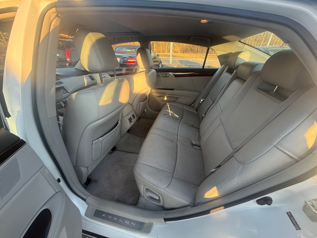 2009 Toyota Avalon Image 14
