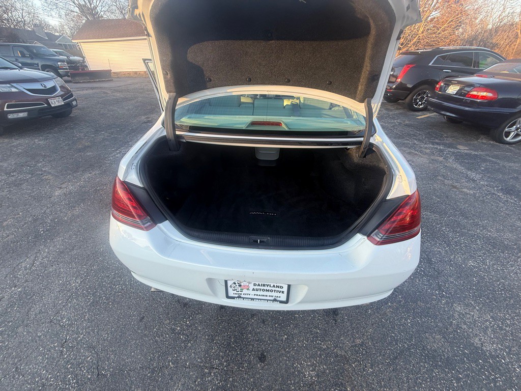 2009 Toyota Avalon Image 17