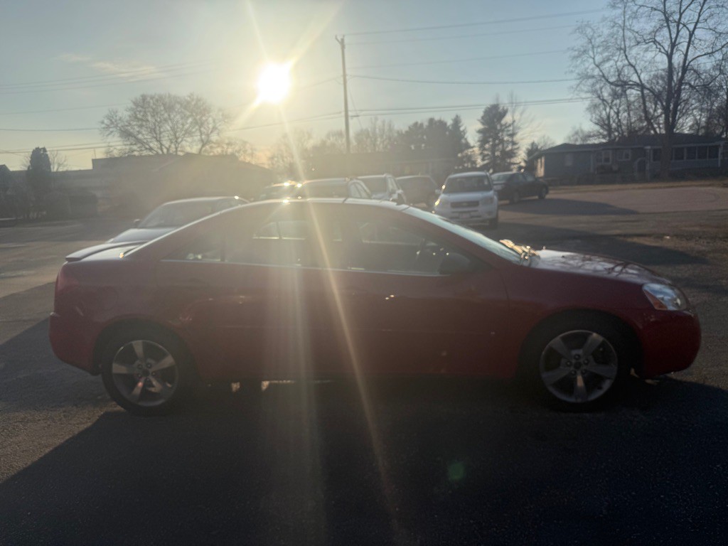 2007 Pontiac G6 Image 6