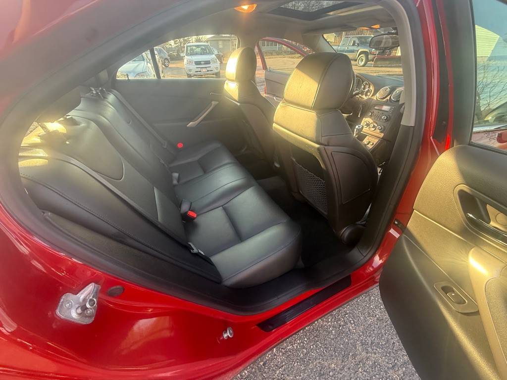 2007 Pontiac G6 Image 13