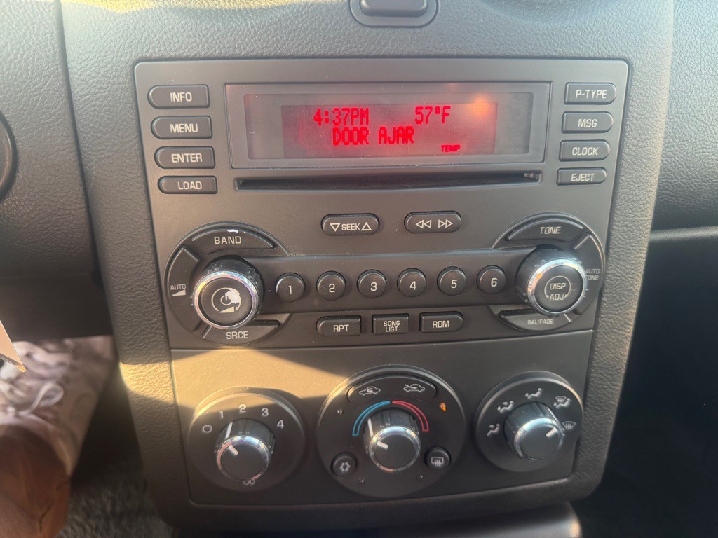 2007 Pontiac G6 Image 15