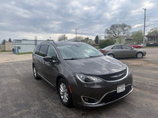 Image for 2018 Chrysler Pacifica Touring L ID: 7386635