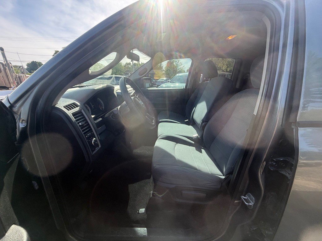 2013 RAM 1500 Image 10