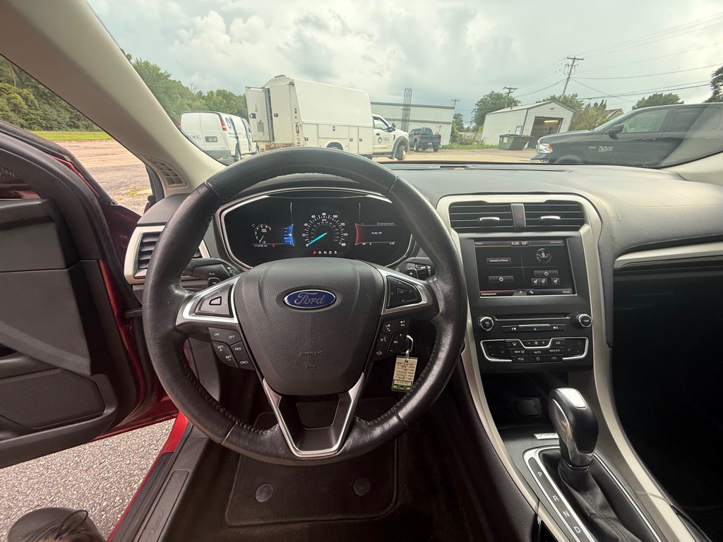 2016 Ford Fusion Image 10