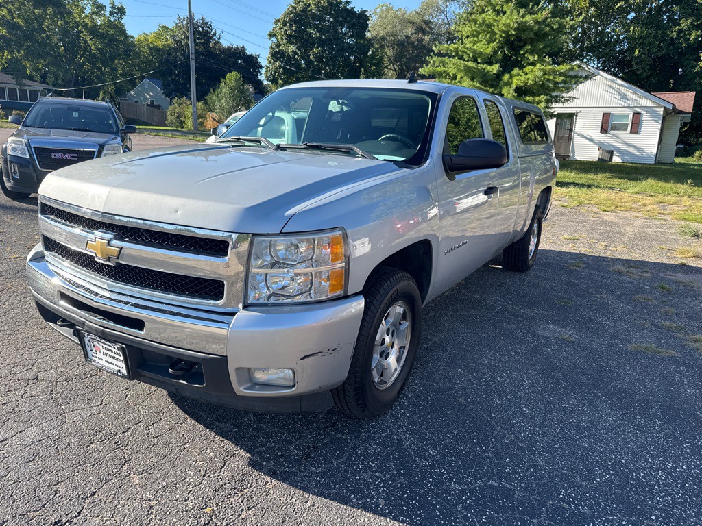 2011 Chevrolet Silverado 1500 Image 1